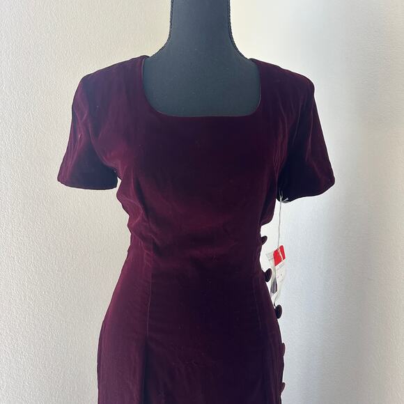 Maggy London Vintage Velvet Square Neck Side Button dress, RARE NWT, size 8 - Picture 1 of 8